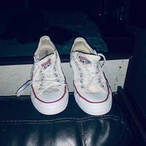 White converse. Great shape. Size 7